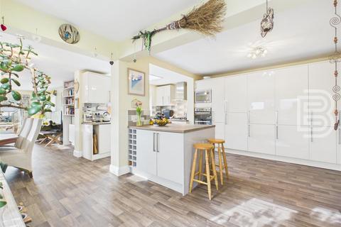 3 bedroom semi-detached house for sale, Hillfield Road, Rugby CV22