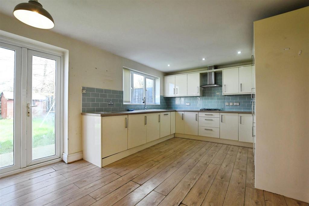Fitted Kitchen