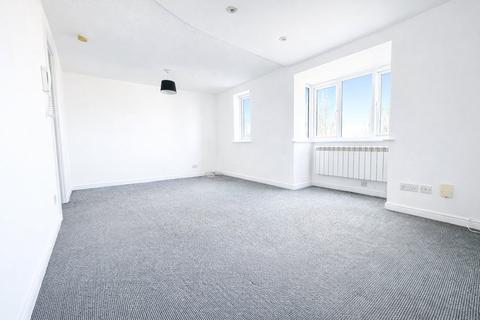 2 bedroom flat for sale, Cumberland Place, London, SE6