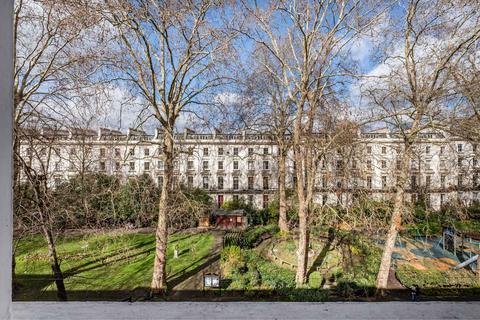 2 bedroom flat for sale, Porchester Square, London, W2