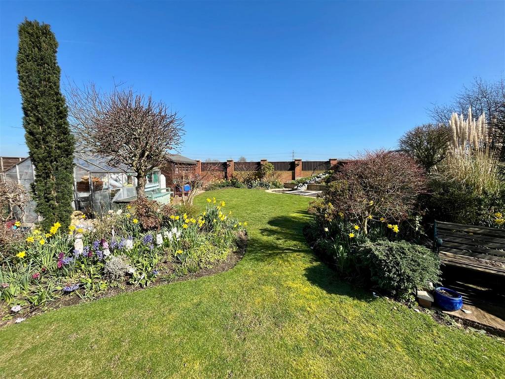 Rear Garden Image Two.jpg