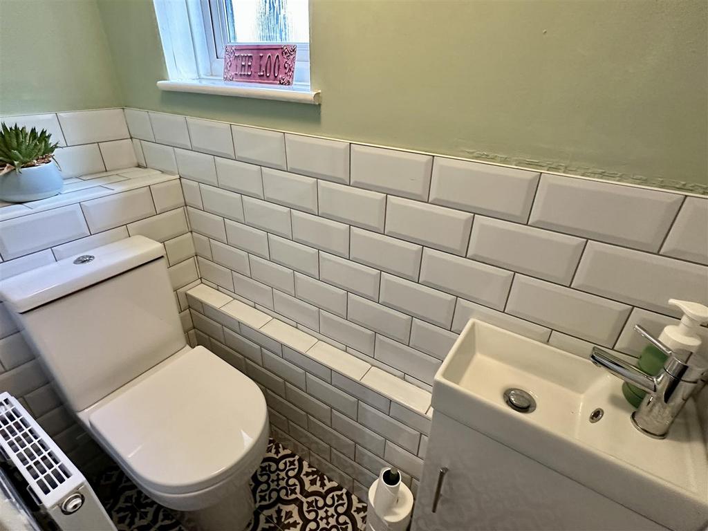 Downstairs wc