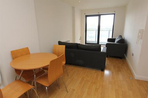 2 bedroom flat to rent, Brewery Wharf Waterloo Street, Leeds LS10
