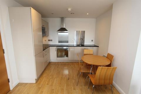 2 bedroom flat to rent, Brewery Wharf Waterloo Street, Leeds LS10