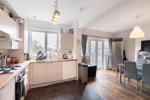 undefined, Room B, Somerset Close, New Malden