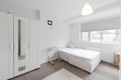 undefined, Room C, Somerset Close, New Malden