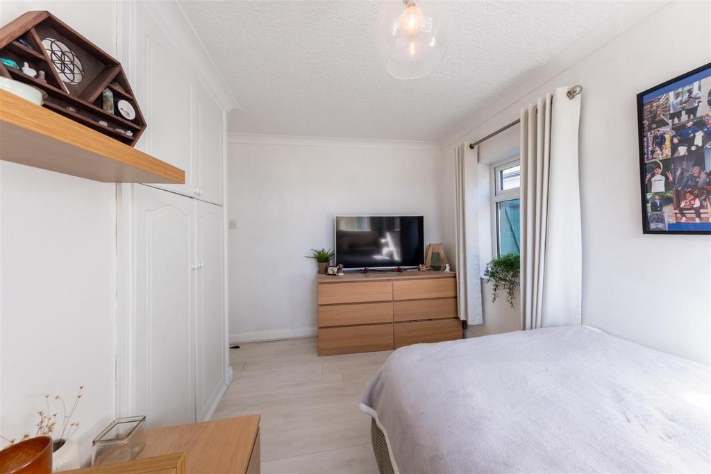 4 Spinner Crescent-016.jpg