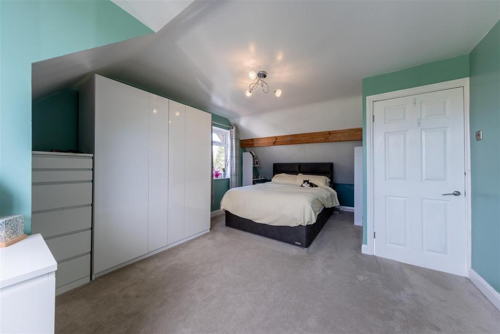 4 Spinner Crescent-023.jpg