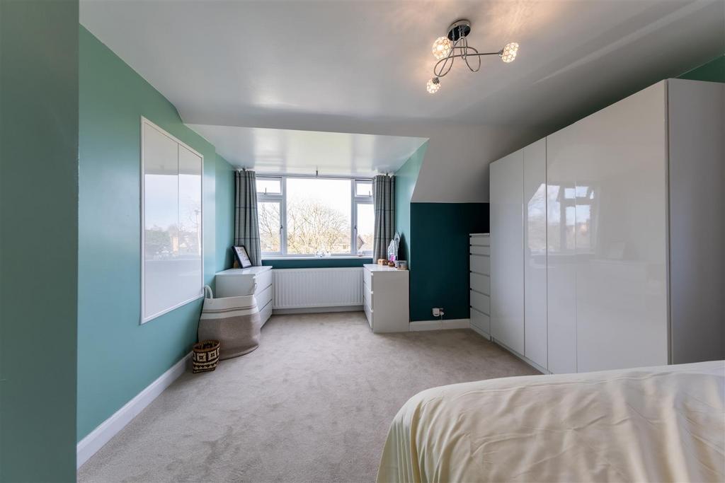 4 Spinner Crescent-024.jpg