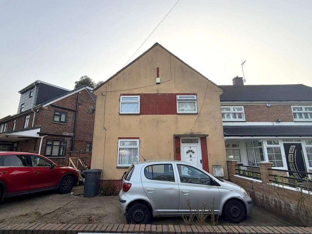 Three Bedroom Semi Detached House on Algate Avenu
