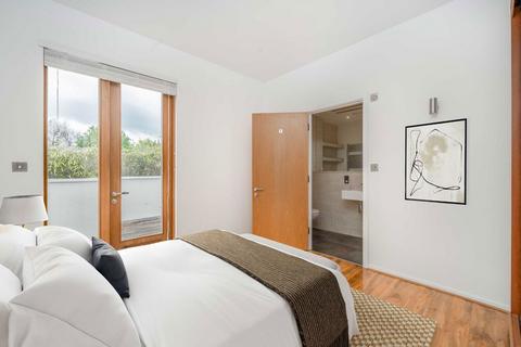 2 bedroom flat for sale, Lower Mortlake Road, Richmond TW9