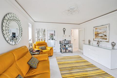 1 bedroom flat for sale, Granville Road, Eastbourne