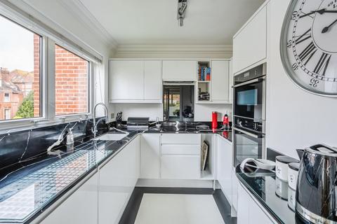 1 bedroom flat for sale, Granville Road, Eastbourne