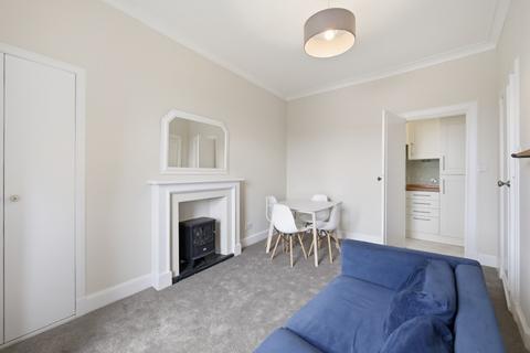1 bedroom flat for sale, 26 (3F1) Albion Road, Edinburgh, EH7