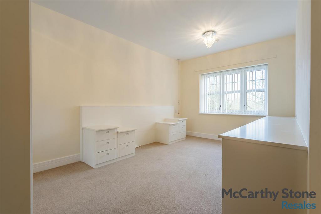 8682824-interior13.jpg