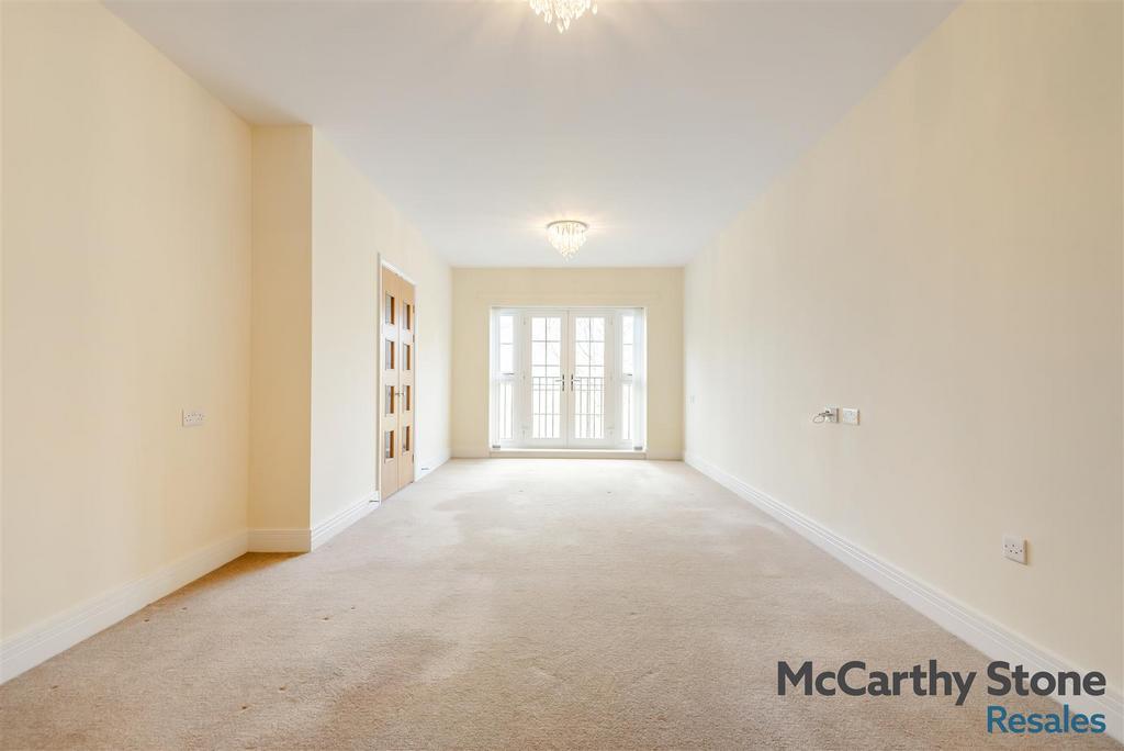 8682824-interior21.jpg