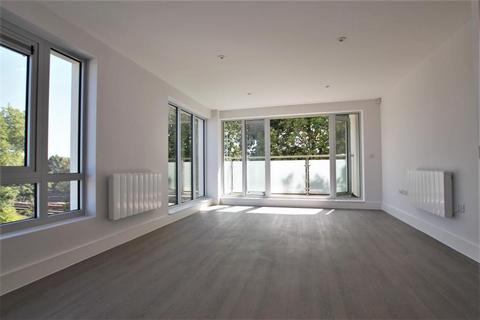 2 bedroom apartment to rent, Maybury Road, Woking GU21