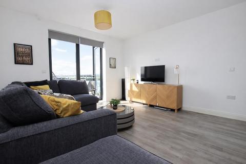2 bedroom flat for sale, Horizon Place,Studio Way, Borehamwood