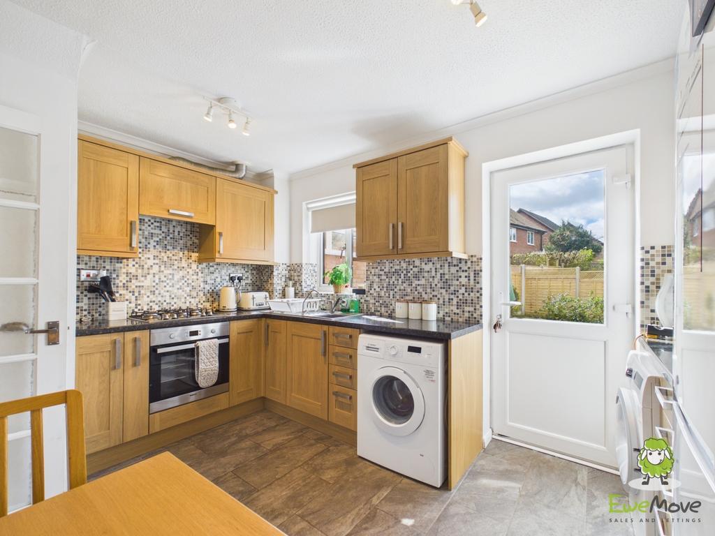 Ewe Move Estate Agents Basingstoke - Gloucester Dri