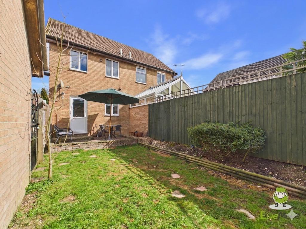 Ewe Move Estate Agents Basingstoke - Gloucester Dri