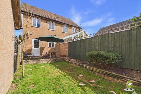undefined, GLOUCESTER DRIVE, BASINGSTOKE, HAMPSHIRE, RG22