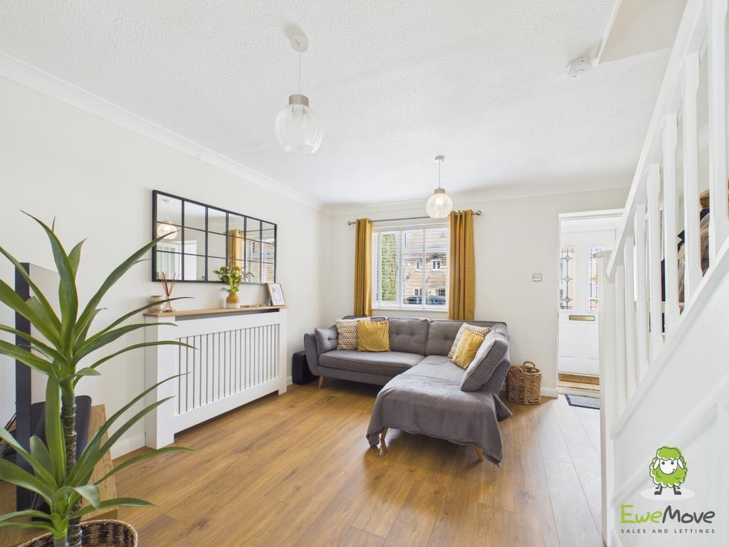 Ewe Move Estate Agents Basingstoke - Gloucester Dri