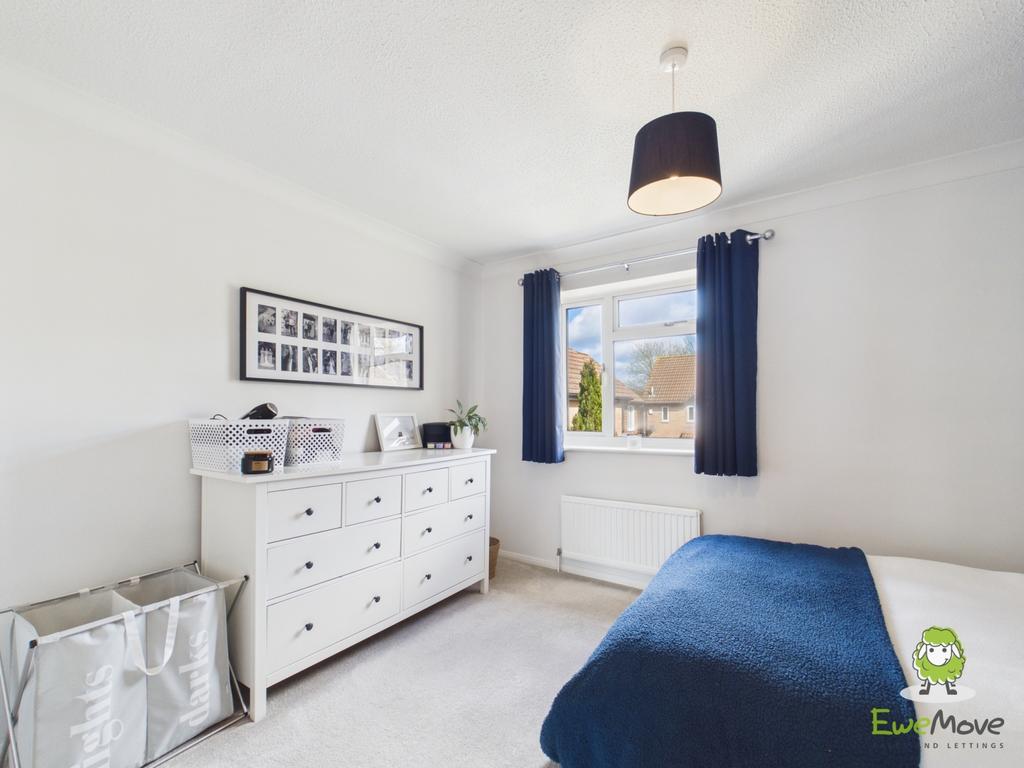 Ewe Move Estate Agents Basingstoke - Gloucester Dri