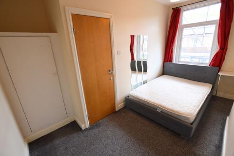 undefined, Beechwood Mount, Leeds LS4