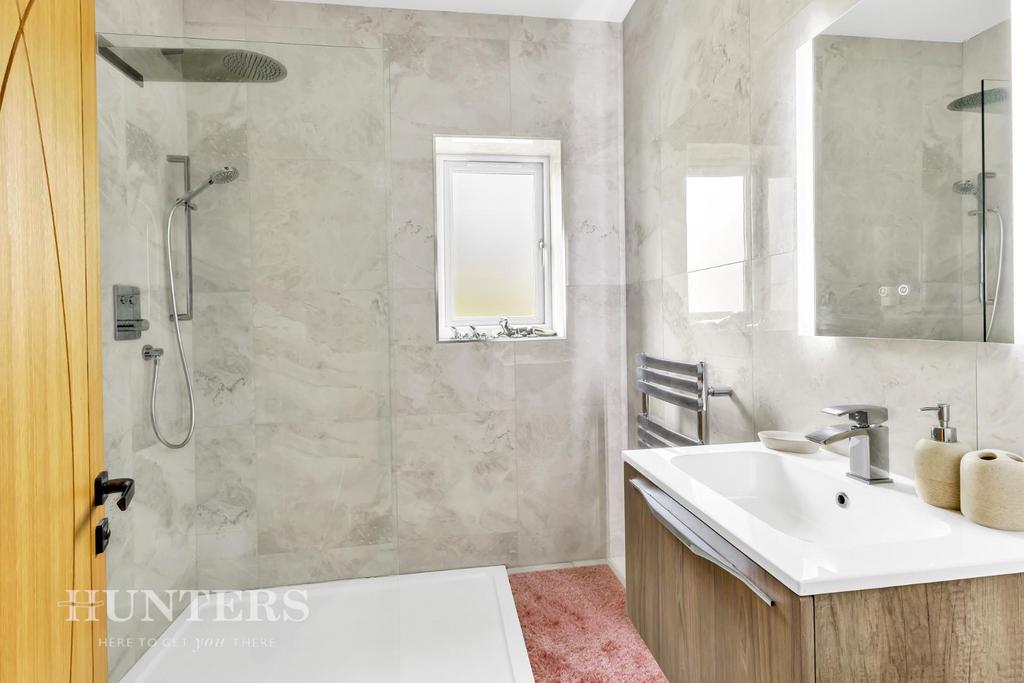 Bed 4 En-Suite