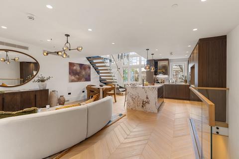 2 bedroom flat for sale, Chalcot Gardens, London, NW3