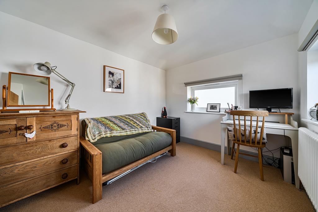 Bedroom/Office