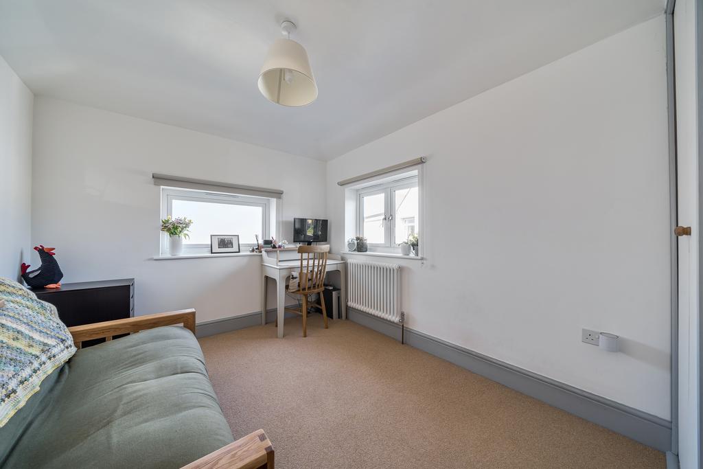 Bedroom/Office