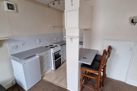1 bedroom house to rent, Flat C, Eagle House, 194-195 High Street,, Lye,