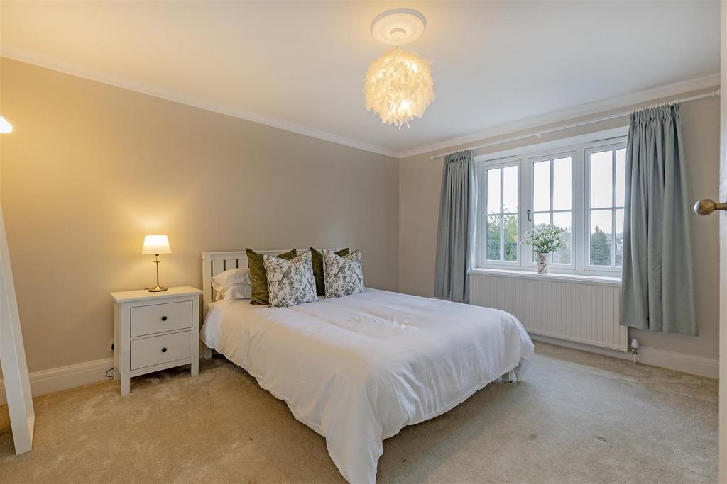 Bedroom 3-1.jpg