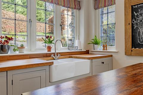6 bedroom detached house for sale, Main Street, Great Longstone, Bakewell