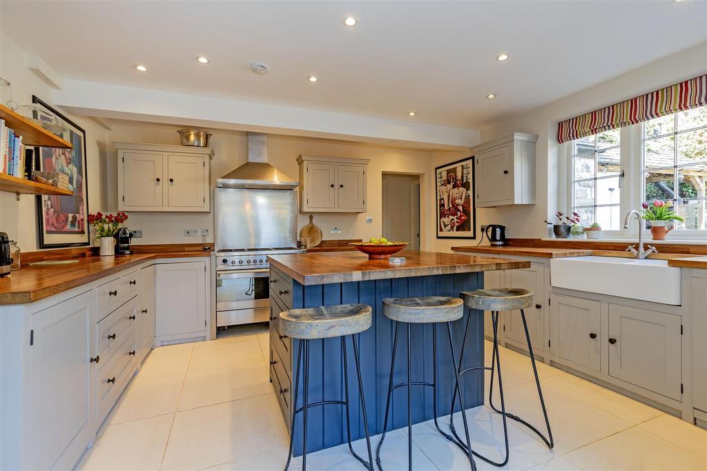 Kitchen-5.jpg