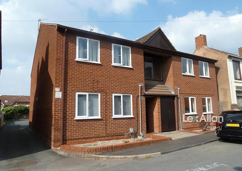 Stewkins Court Wordsley 2.jpg