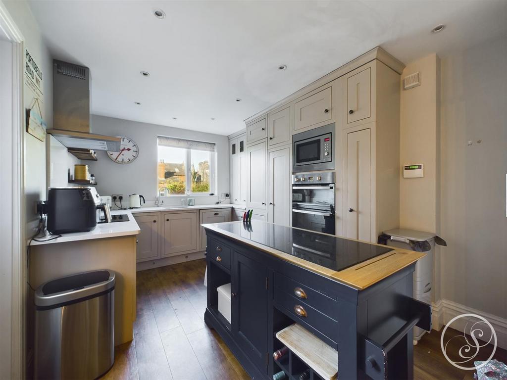 Kitchen diner
