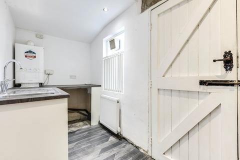 2 bedroom terraced house for sale, Micklefield Lane, Rawdon, Leeds, West Yorkshire, LS19