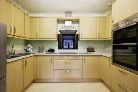2 bedroom apartment for sale, West Street, Wilton, Salisbury