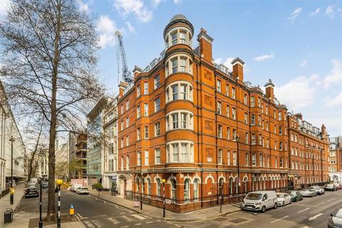 2 bedroom flat to rent, Eastcastle Street, London W1T
