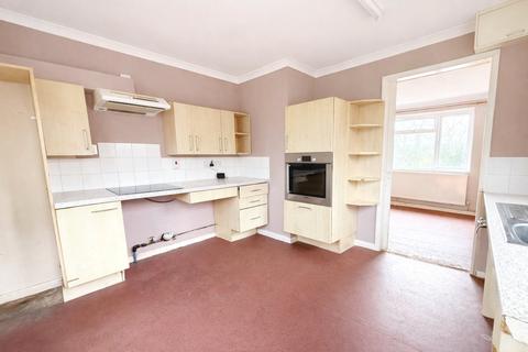 3 bedroom bungalow for sale, Stephens Firs, Mortimer, Reading