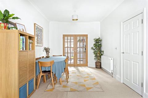 3 bedroom terraced house for sale, Betchworth Road, Seven Kings