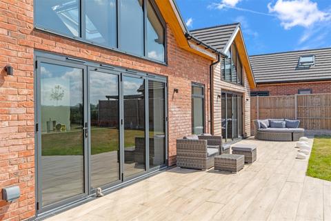 4 bedroom house for sale, Haye Lane