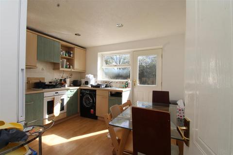 3 bedroom terraced house to rent, Jasmine Court, Orton Goldhay, Peterborough