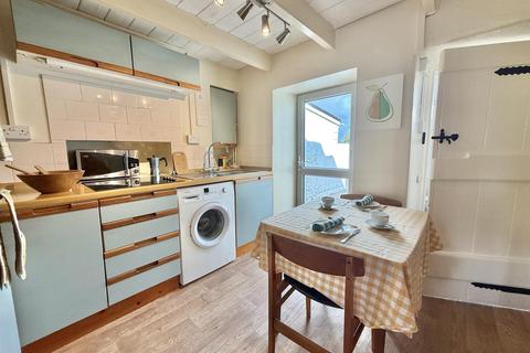 2 bedroom cottage for sale, Carnon Downs, Truro