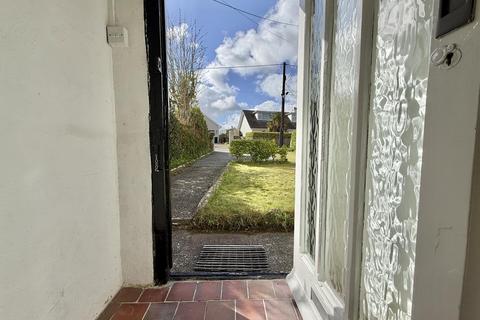 2 bedroom cottage for sale, Carnon Downs, Truro
