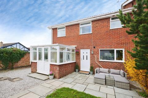 3 bedroom semi-detached house for sale, Simons Close, Strensall, York