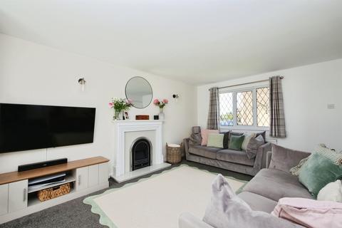 3 bedroom semi-detached house for sale, Simons Close, Strensall, York