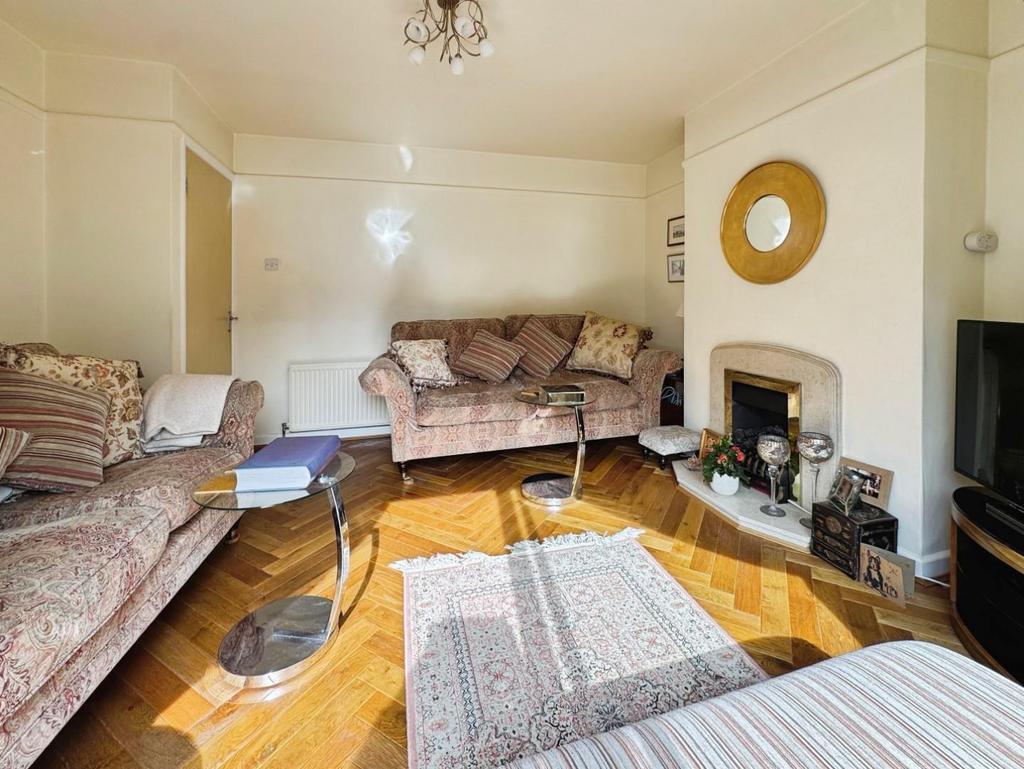 Living Room.jpeg